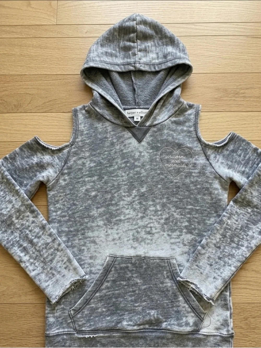 Harper + Elliott Girls Acid Wash Cold-Shoulder Hoodie Top Size M NWOT